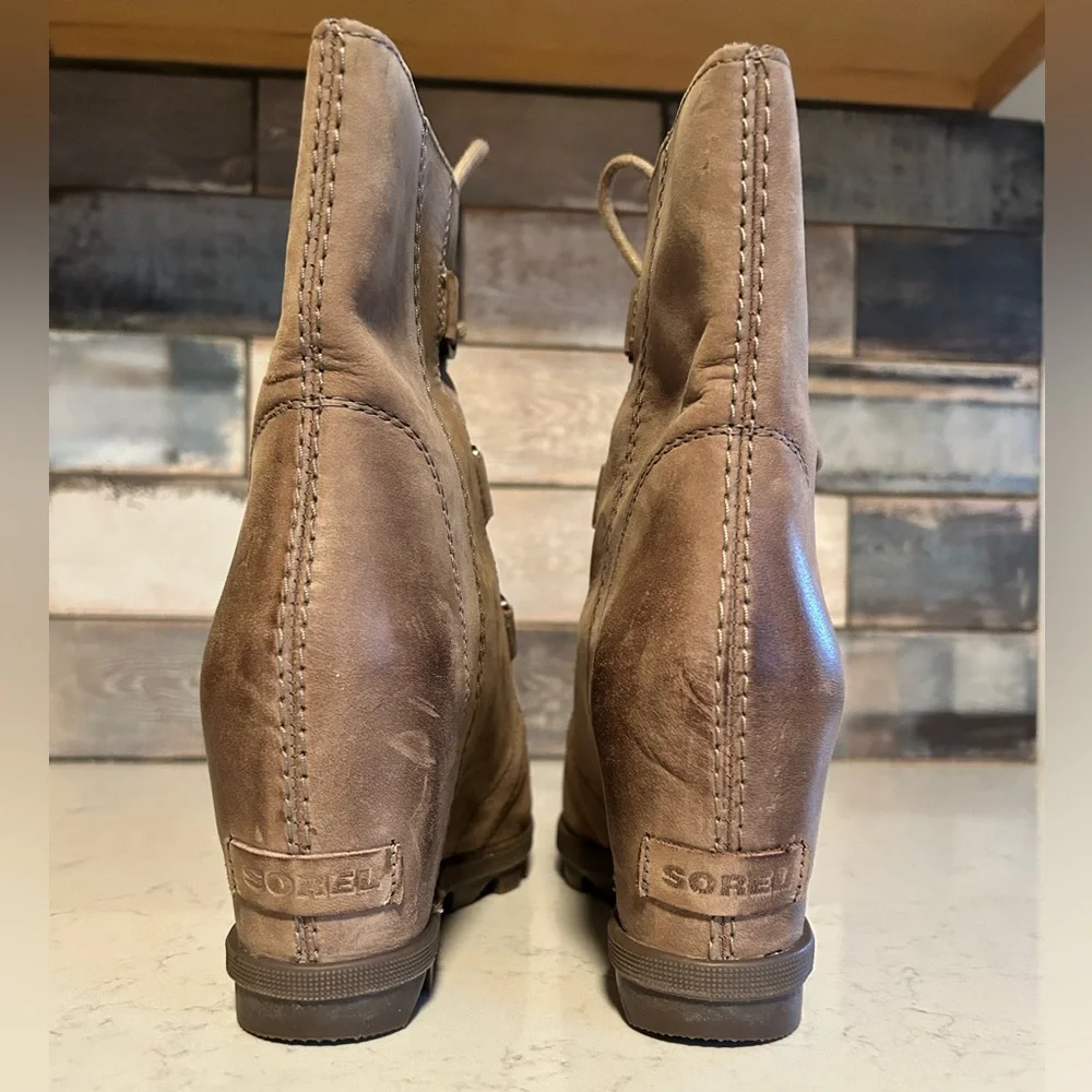 EUC Sorel Joan of Arctic Brown Leather Lace-Up Wedge Boots - Picture 5 of 12